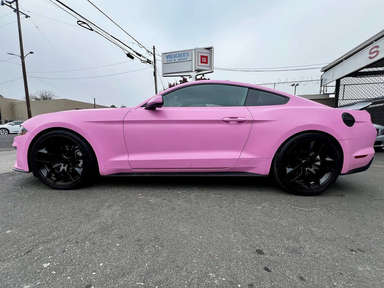 Used 2018 Ford Mustang Coupe image 6
