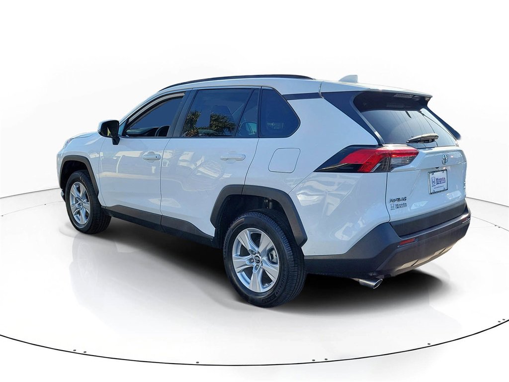Used 2019 Toyota RAV4 XLE image 3
