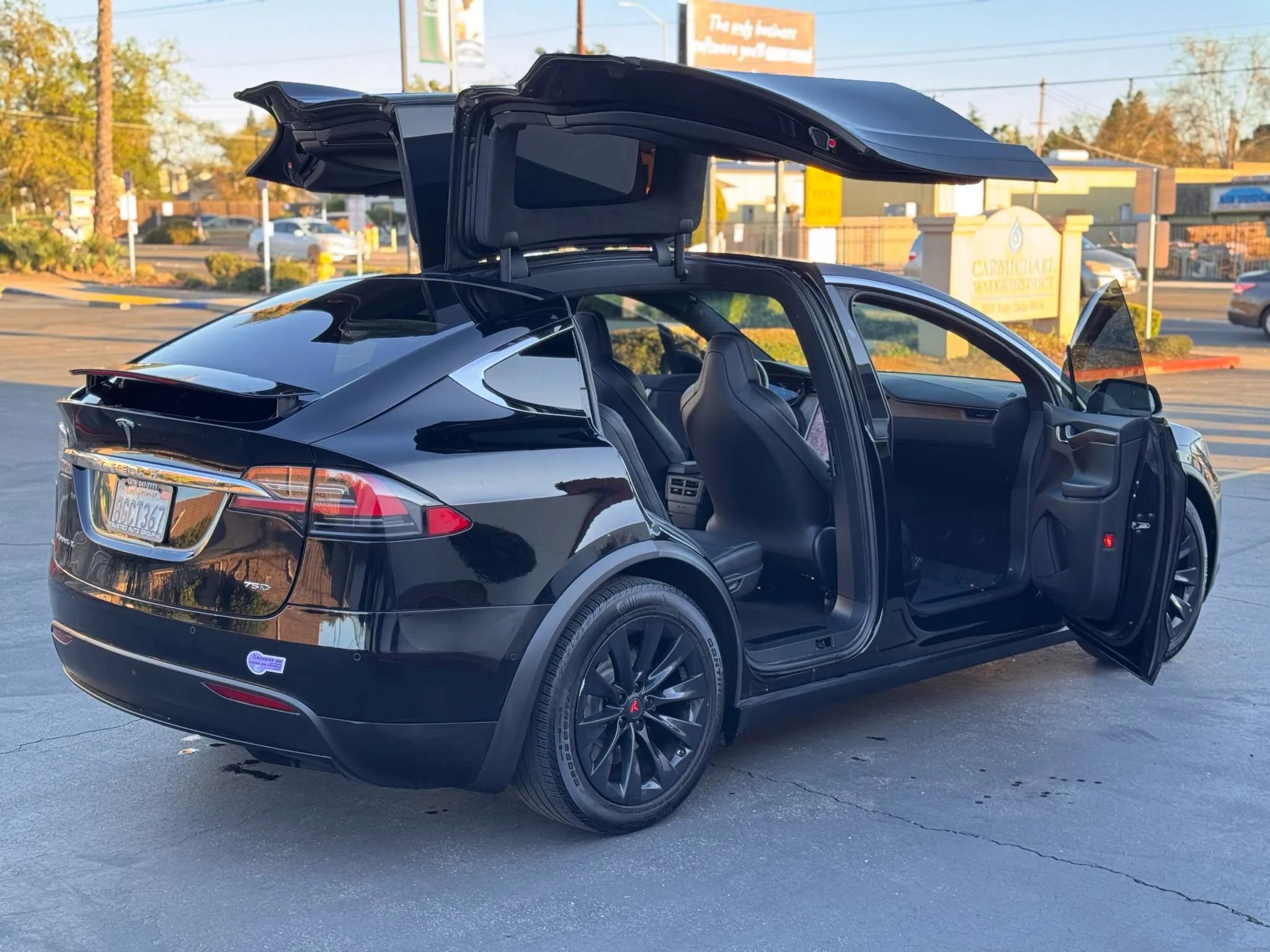 Used 2018 Tesla Model X 75D image 26