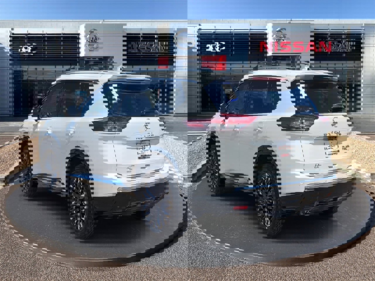 New 2026 Nissan Rogue Platinum w/ Platinum Premium Package image 7