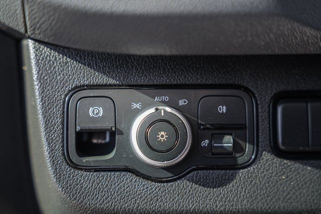 Used 2024 Mercedes-Benz Sprinter 2500 image 37