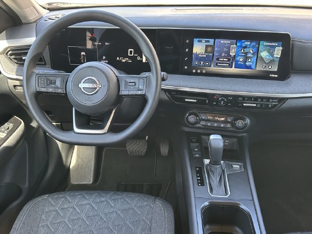 Used 2026 Nissan Kicks SV w/ SV Premium Package AWD/4WD image 16