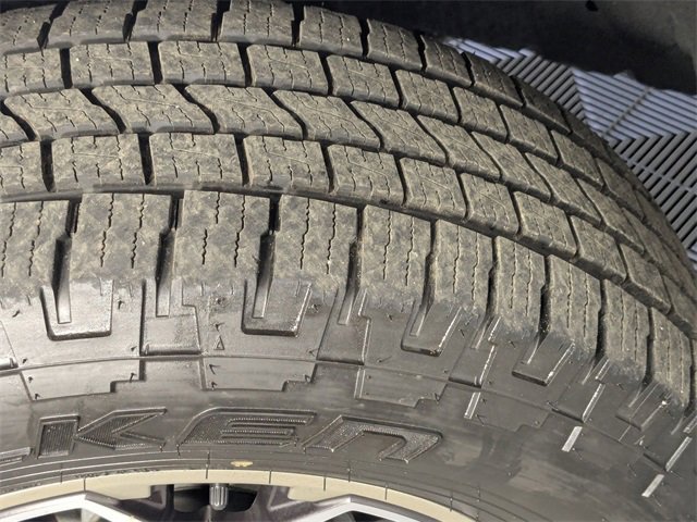 Used 2022 Chevrolet Colorado ZR2 image 9