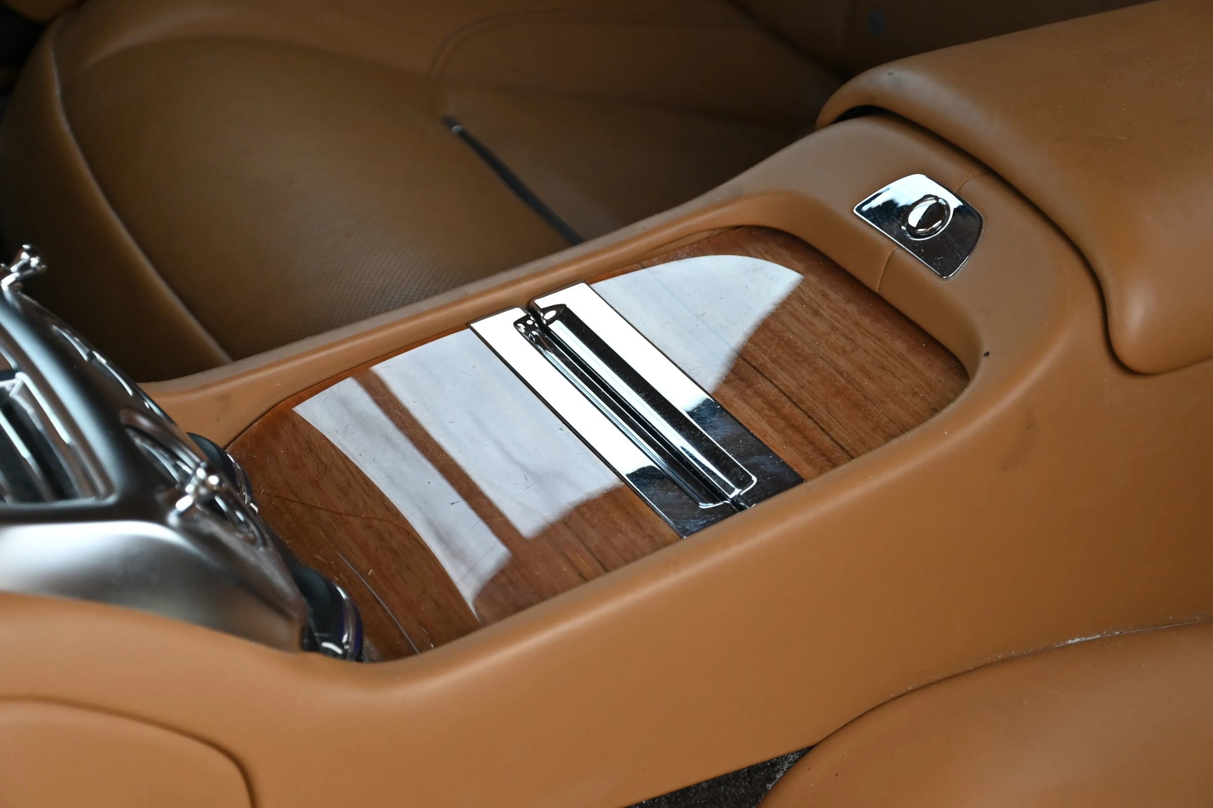 Used 2018 Rolls-Royce Wraith RWD image 19