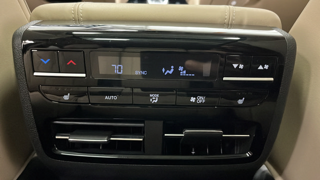 Used 2023 Acura MDX w/ Advance Package AWD/4WD image 36