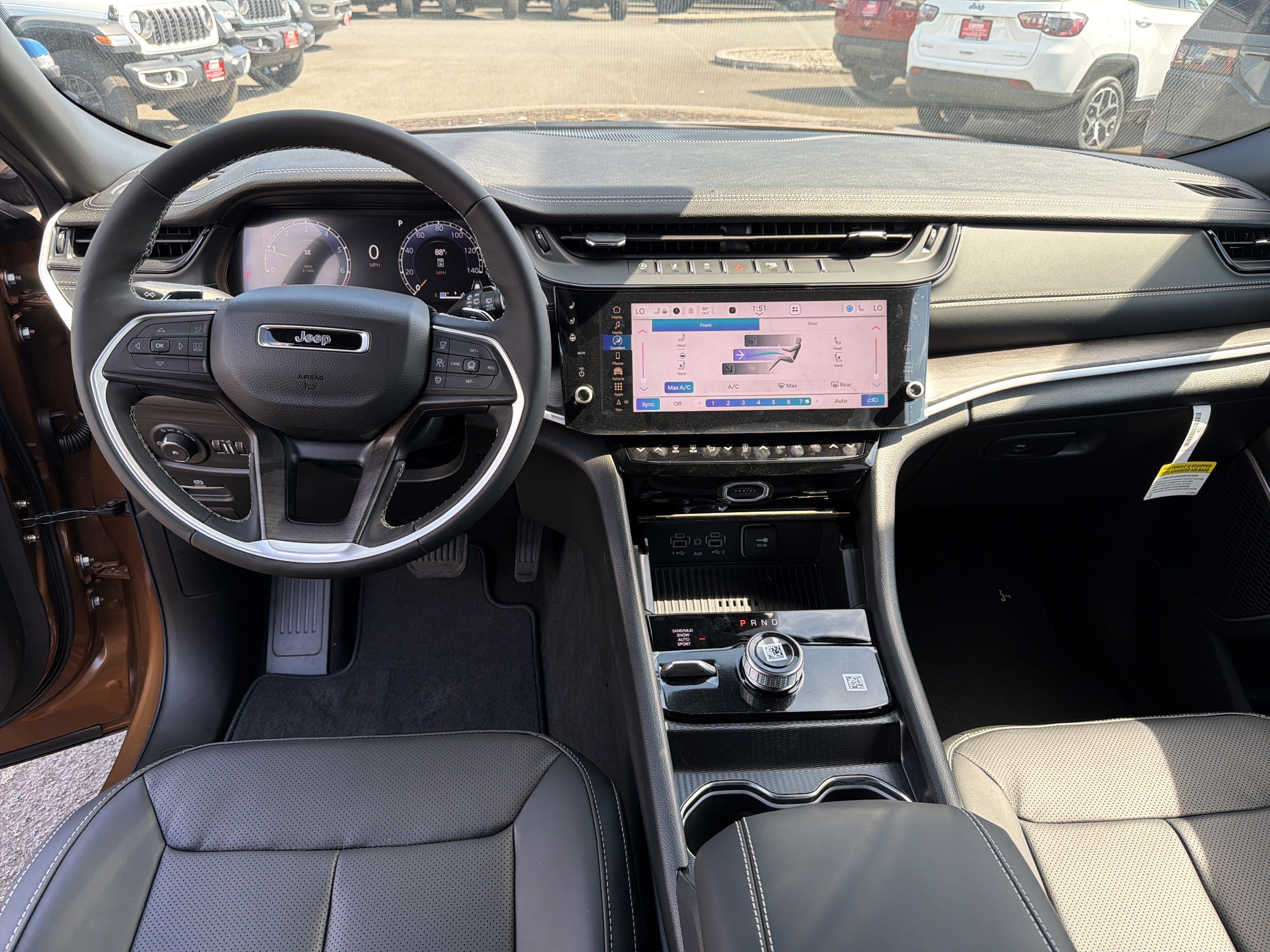 New 2026 Jeep Grand Cherokee L Limited AWD/4WD image 12