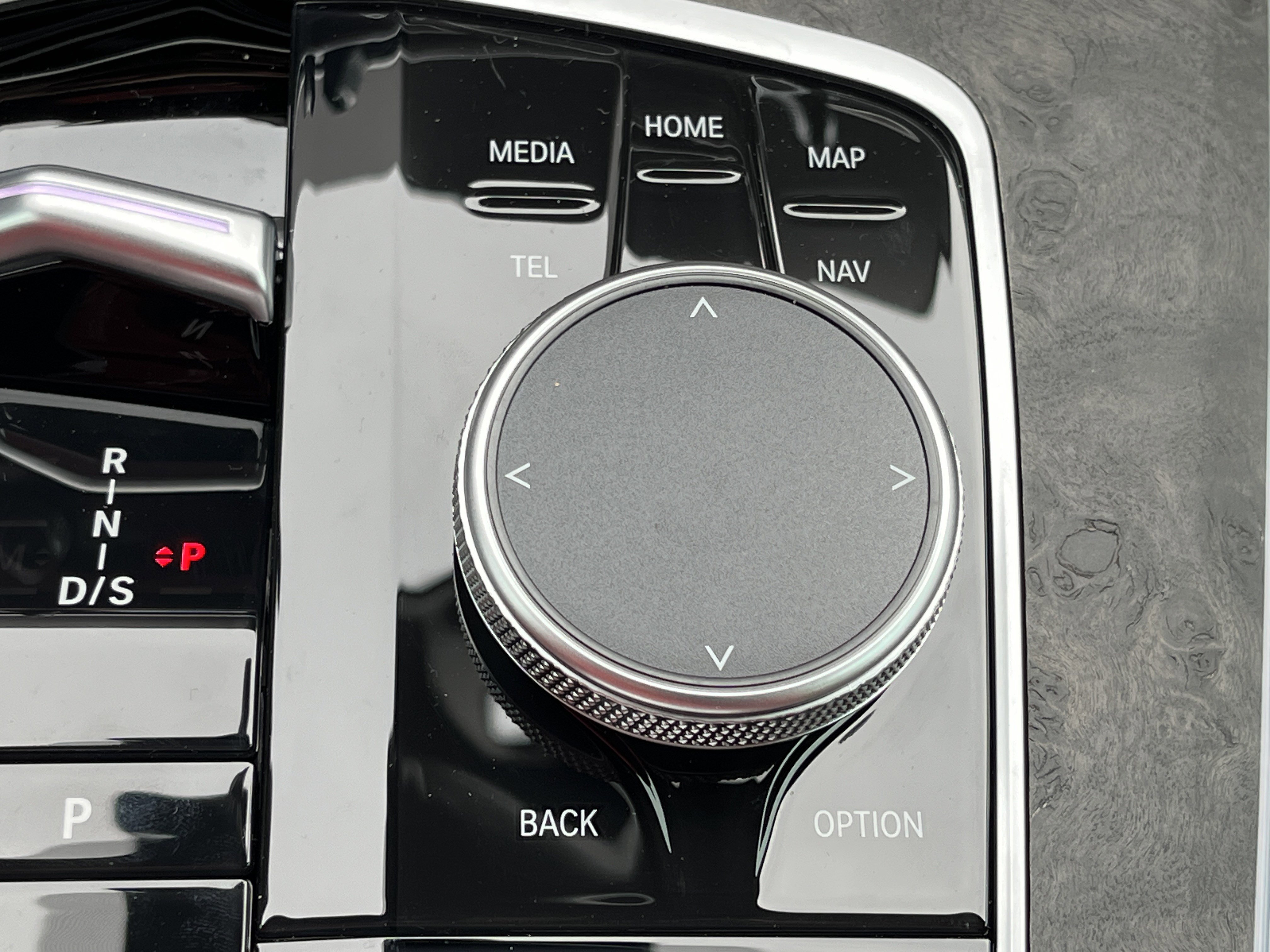 New 2026 BMW X5 xDrive40i w/ Climate Comfort Package AWD/4WD image 8