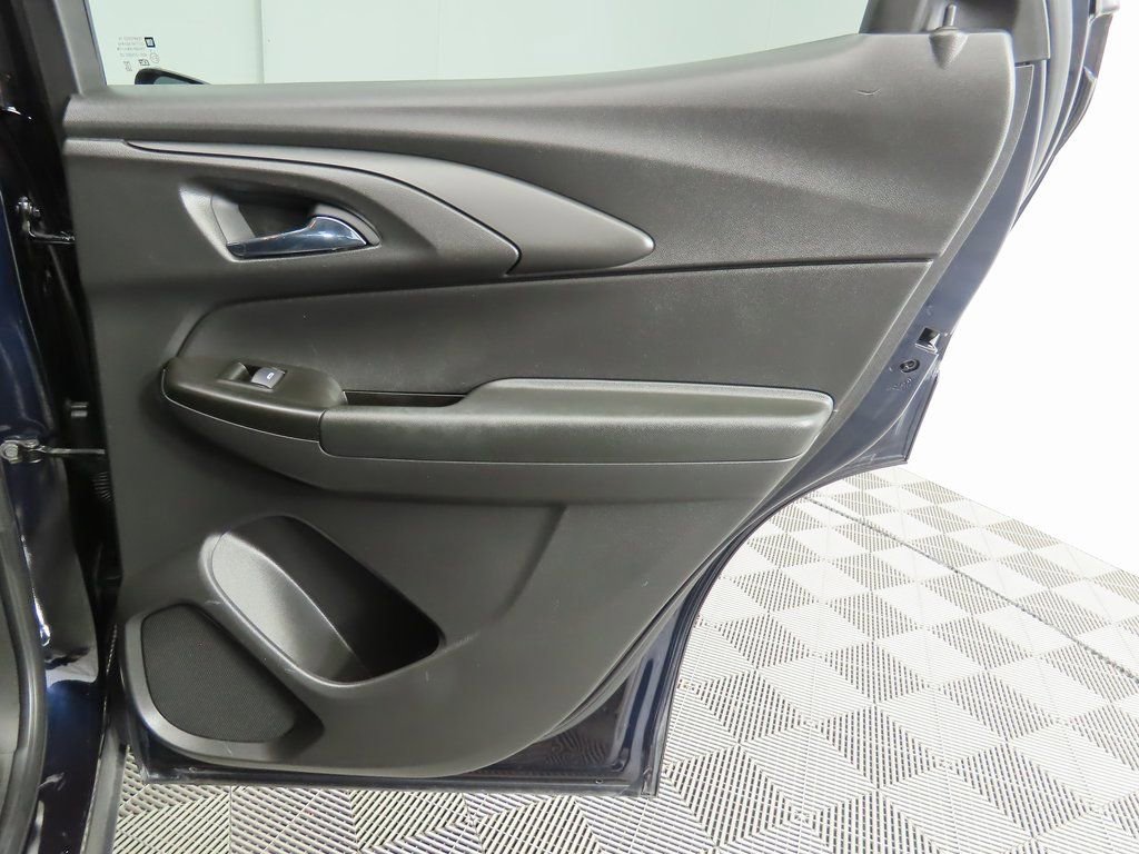 Used 2021 Chevrolet TrailBlazer LT w/ Convenience Package image 25