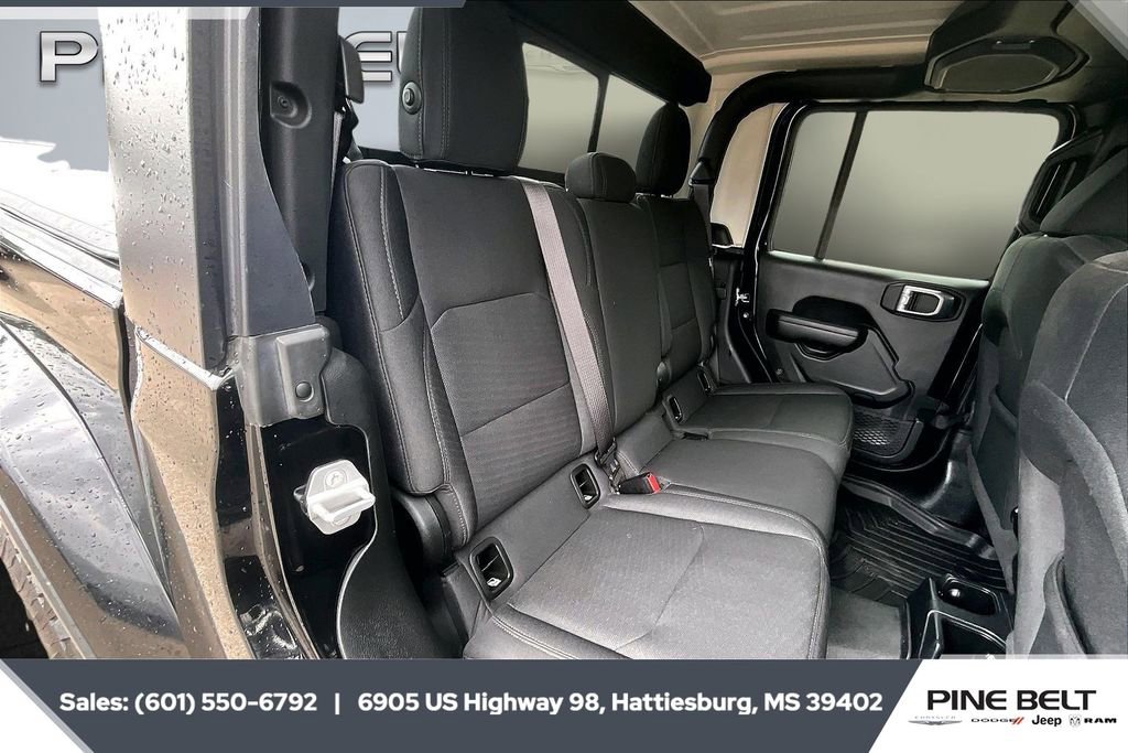 Used 2021 Jeep Gladiator Willys image 20