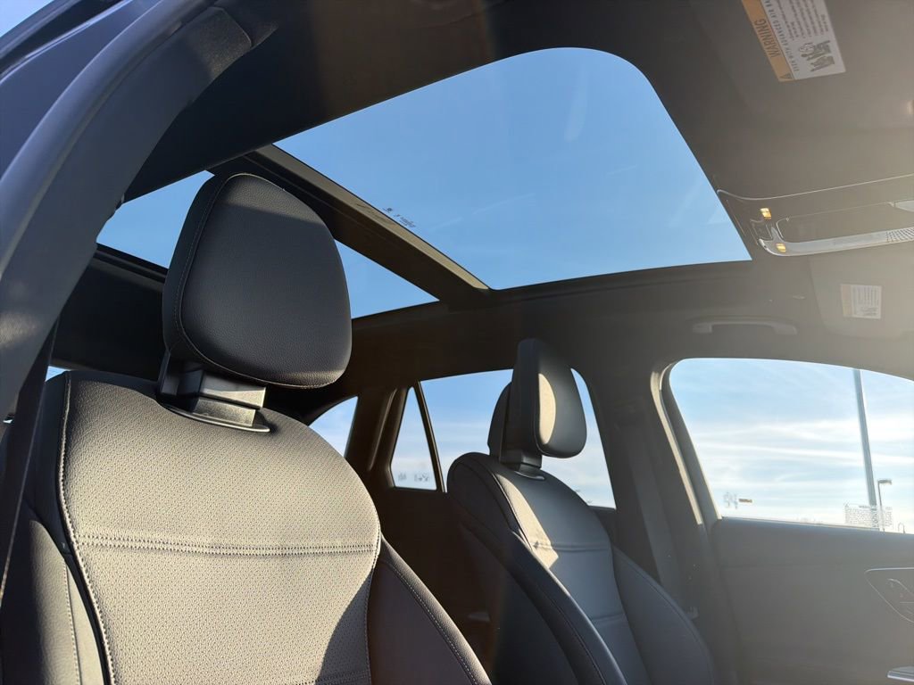 Used 2026 Mercedes-Benz GLC 300 GLC 300 image 21