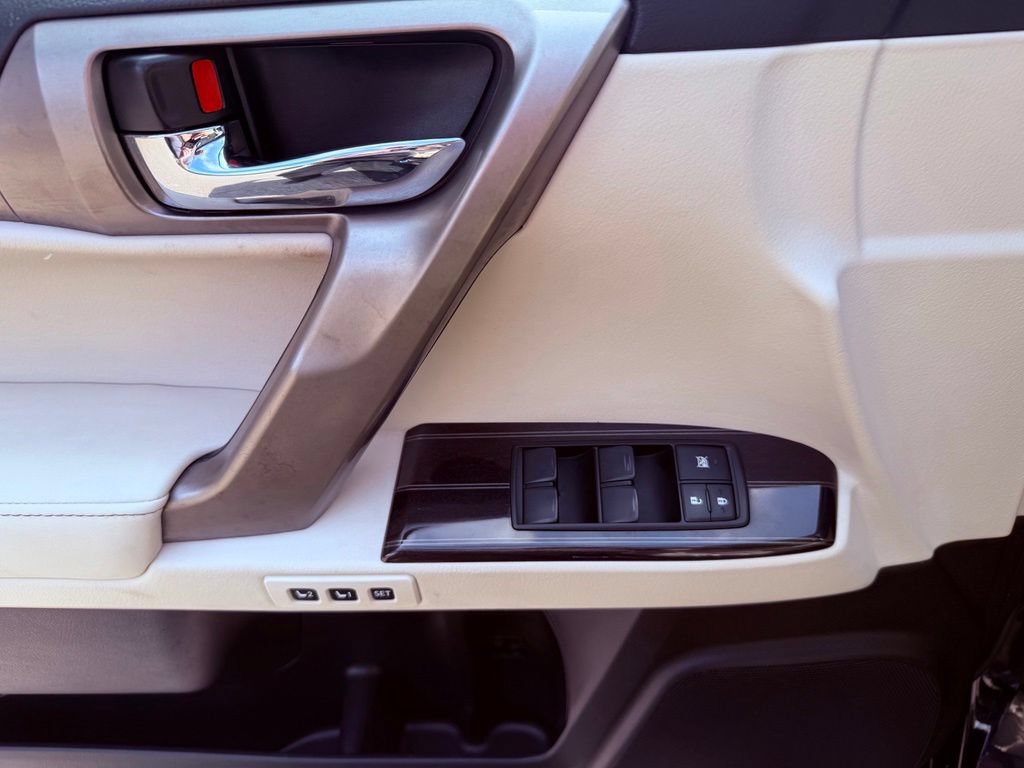 Certified 2020 Lexus GX 460 Premium AWD/4WD image 17