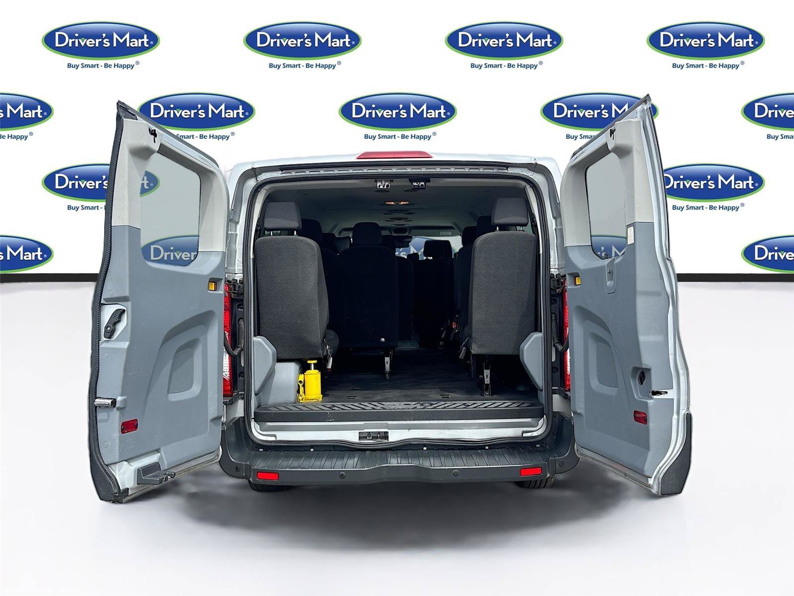 Used 2018 Ford Transit 350 XLT RWD image 23