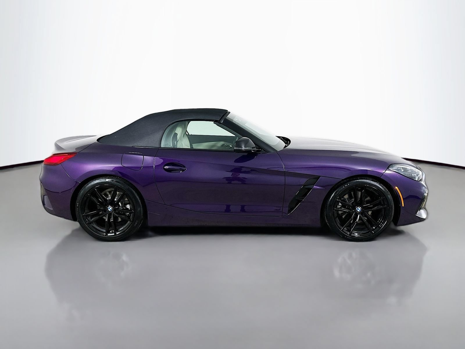 Used 2023 BMW Z4 sDrive30i w/ Premium Package RWD image 4