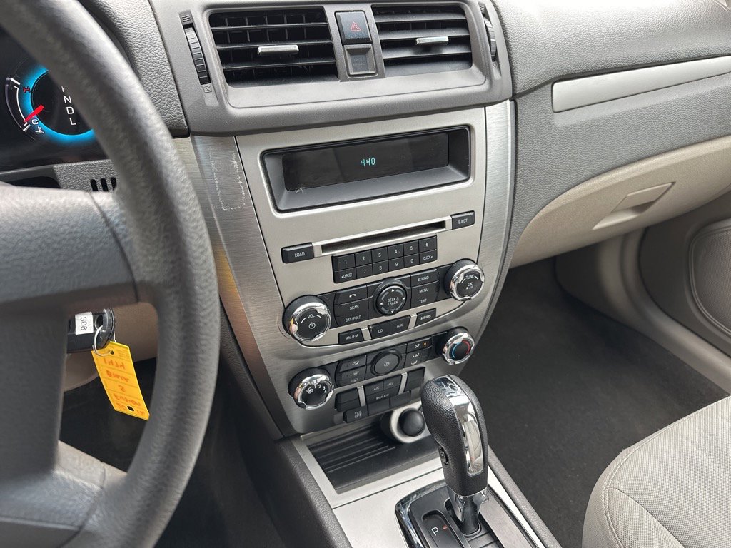 Used 2012 Ford Fusion S image 12