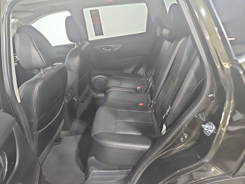 Used 2016 Nissan Rogue SL w/ SL Premium Package AWD/4WD image 25