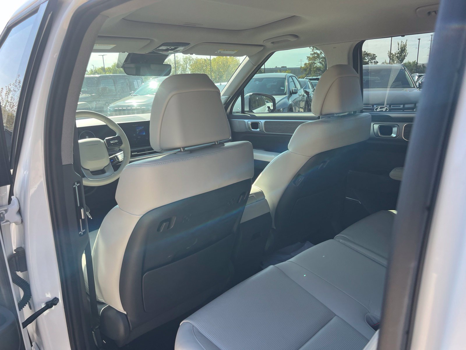 Used 2024 Hyundai Santa Fe Limited FWD image 19