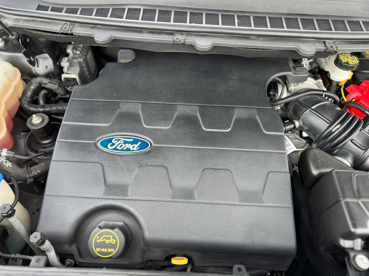 Used 2015 Ford Edge SEL image 51