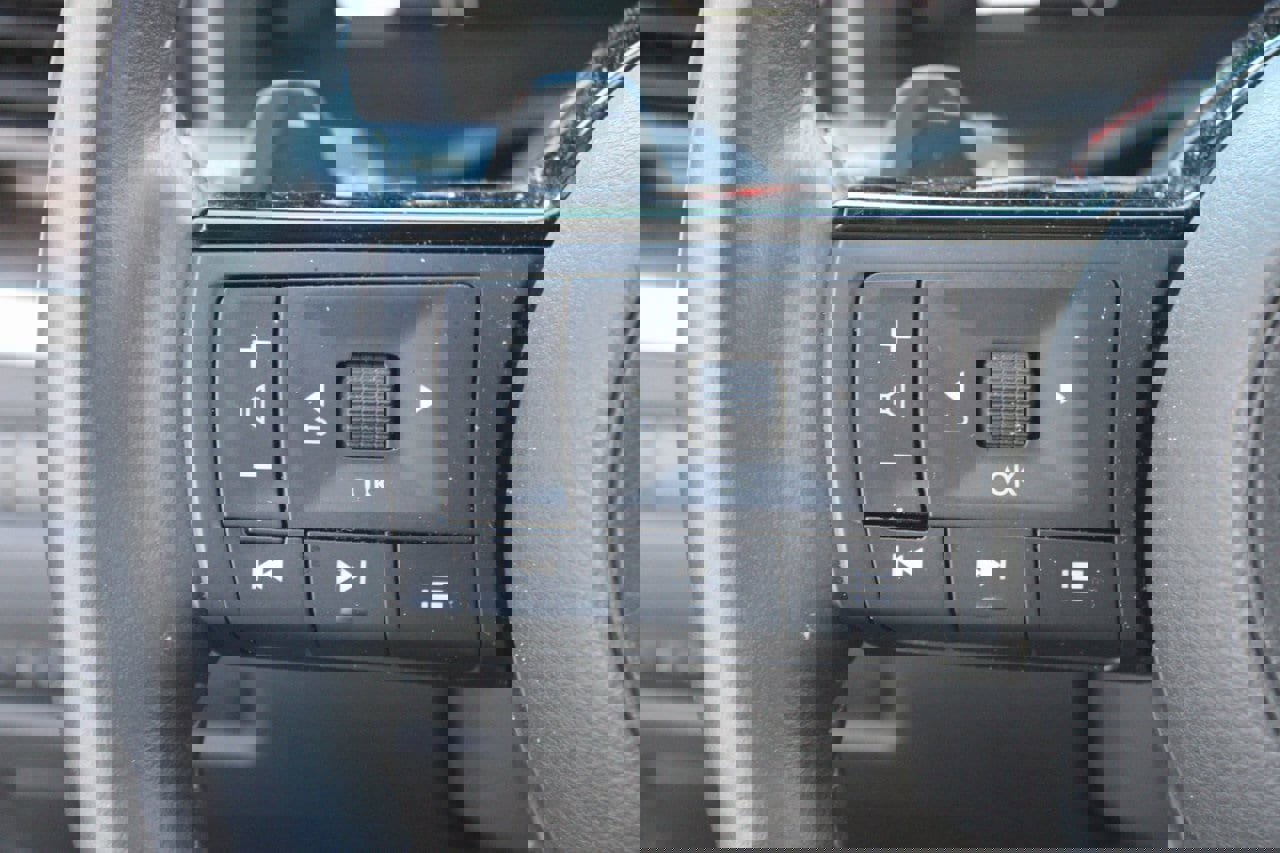 Used 2024 Nissan Rogue Platinum image 13