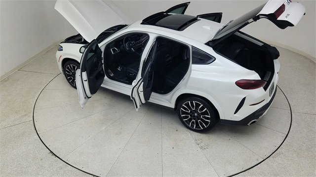 Used 2024 BMW X6 xDrive40i w/ Premium Package image 91