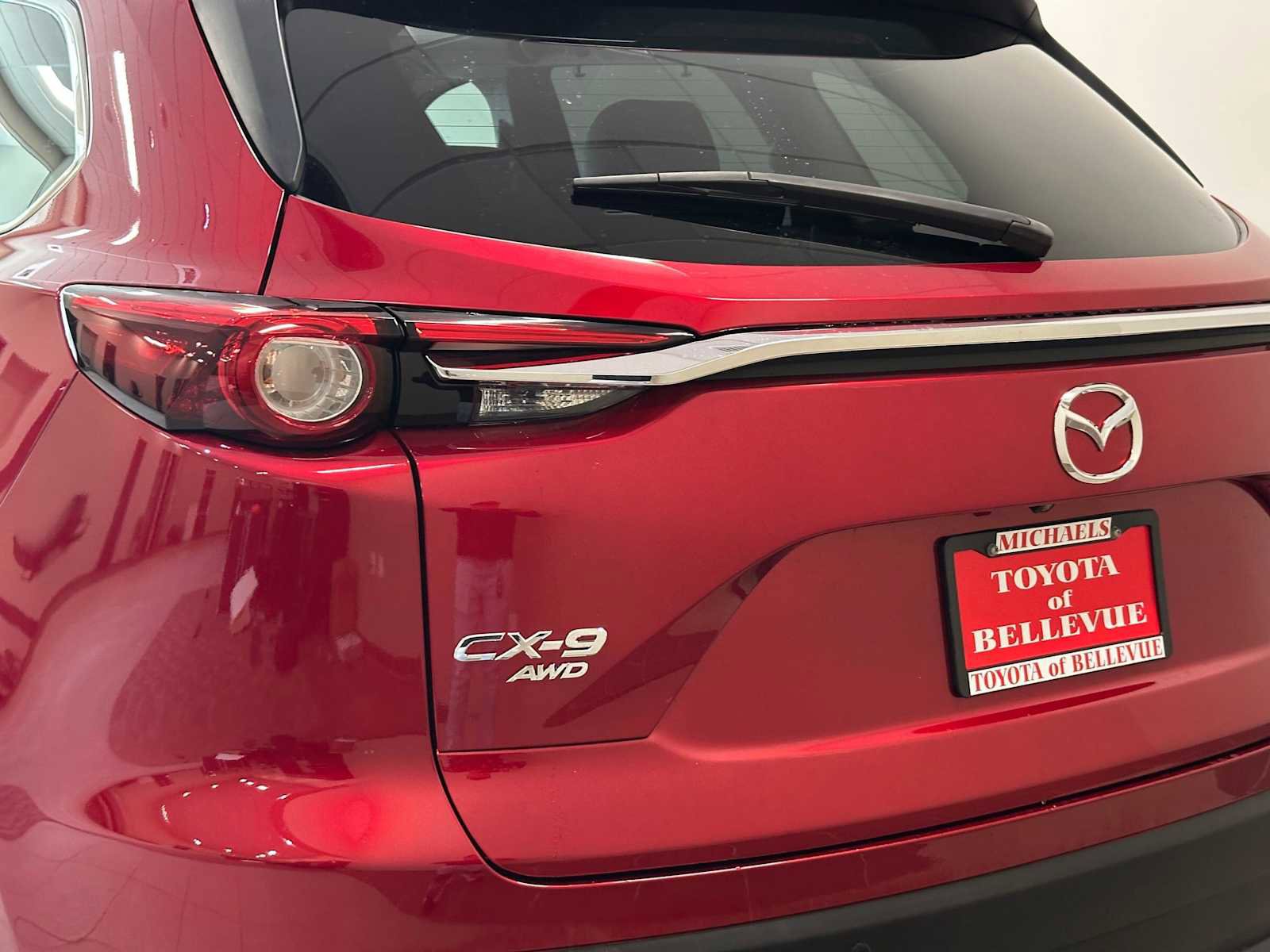 Used 2018 MAZDA CX-9 Touring w/ Touring Premium Package image 7