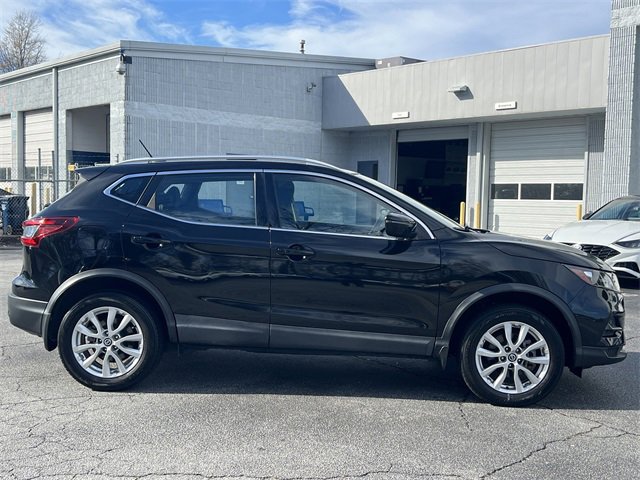 Used 2020 Nissan Rogue Sport SV image 28