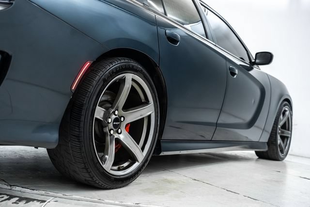 Used 2018 Dodge Charger SRT Hellcat w/ Harman/Kardon Audio Group RWD image 11