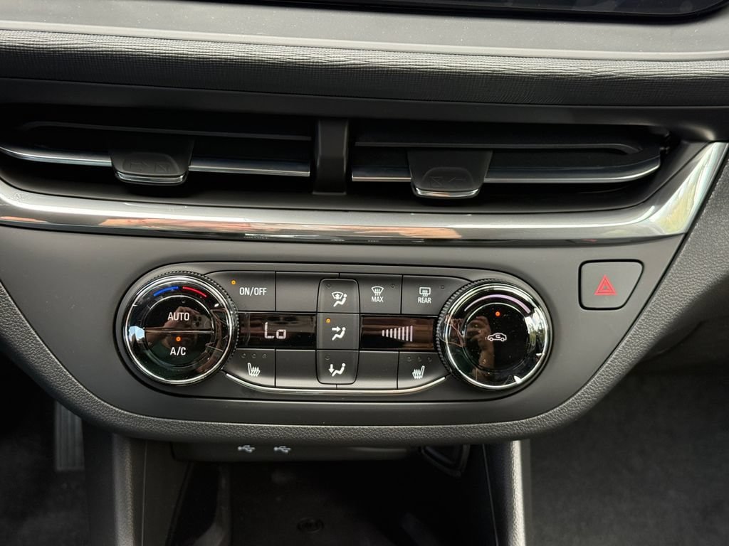 New 2026 Buick Envista Sport Touring w/ Convenience I Package FWD image 22
