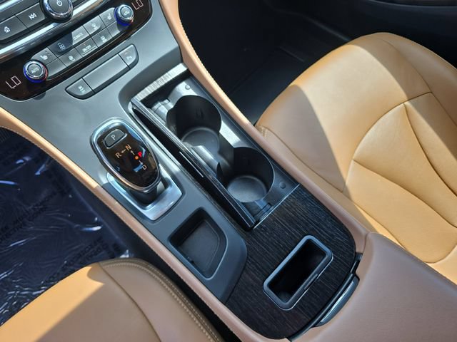 Used 2017 Buick LaCrosse Essence FWD image 27