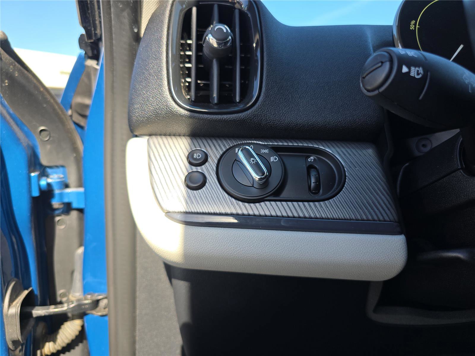 Used 2021 MINI Cooper Countryman SE w/ Premium Package image 34