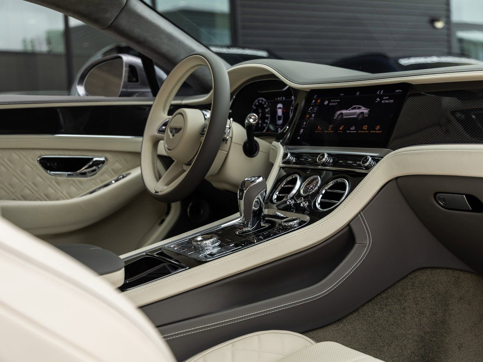 Used 2022 Bentley Continental GT image 45