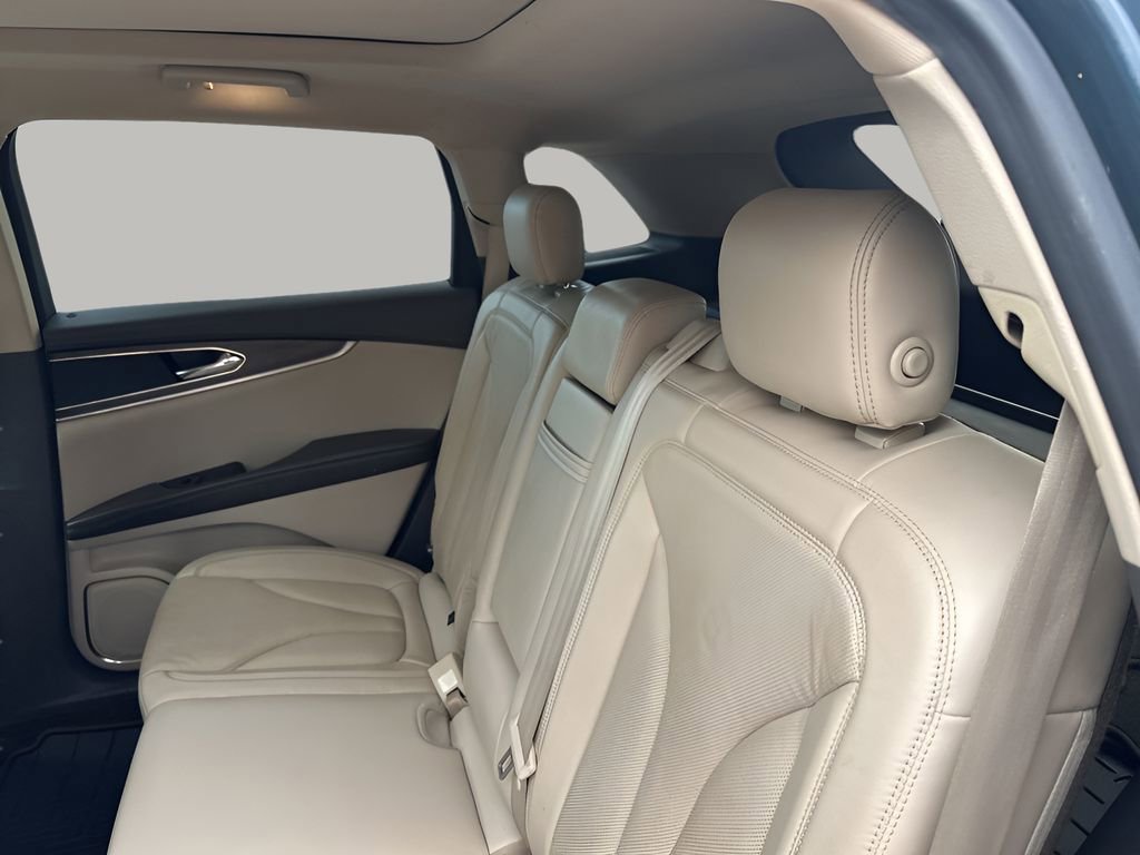Used 2016 Lincoln MKX Reserve w/ Technology Package image 17
