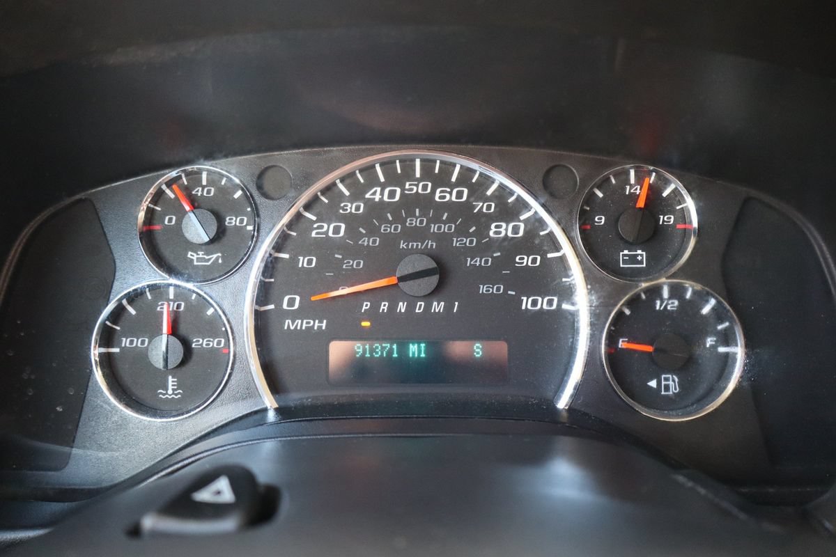 Used 2017 Chevrolet Express 3500 LT w/ LT Preferred Equipment Group RWD image 33