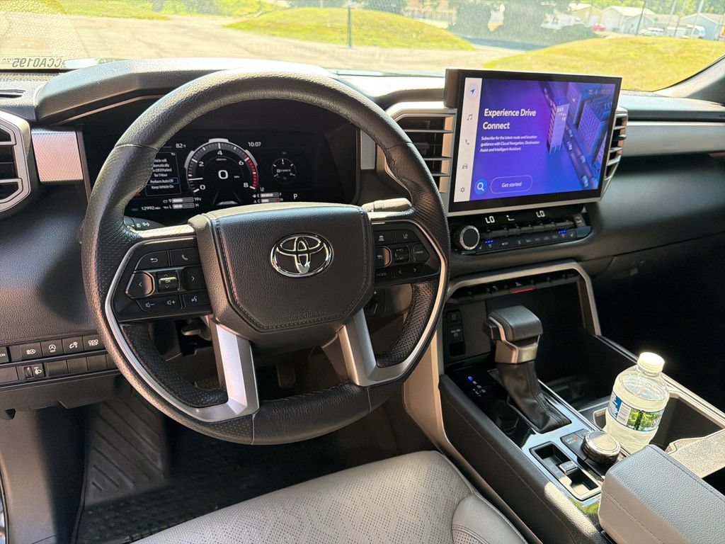 Used 2025 Toyota Tundra Limited AWD/4WD image 24