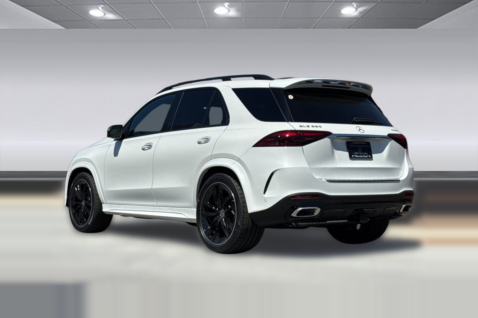 New 2026 Mercedes-Benz GLE 580 4MATIC image 3
