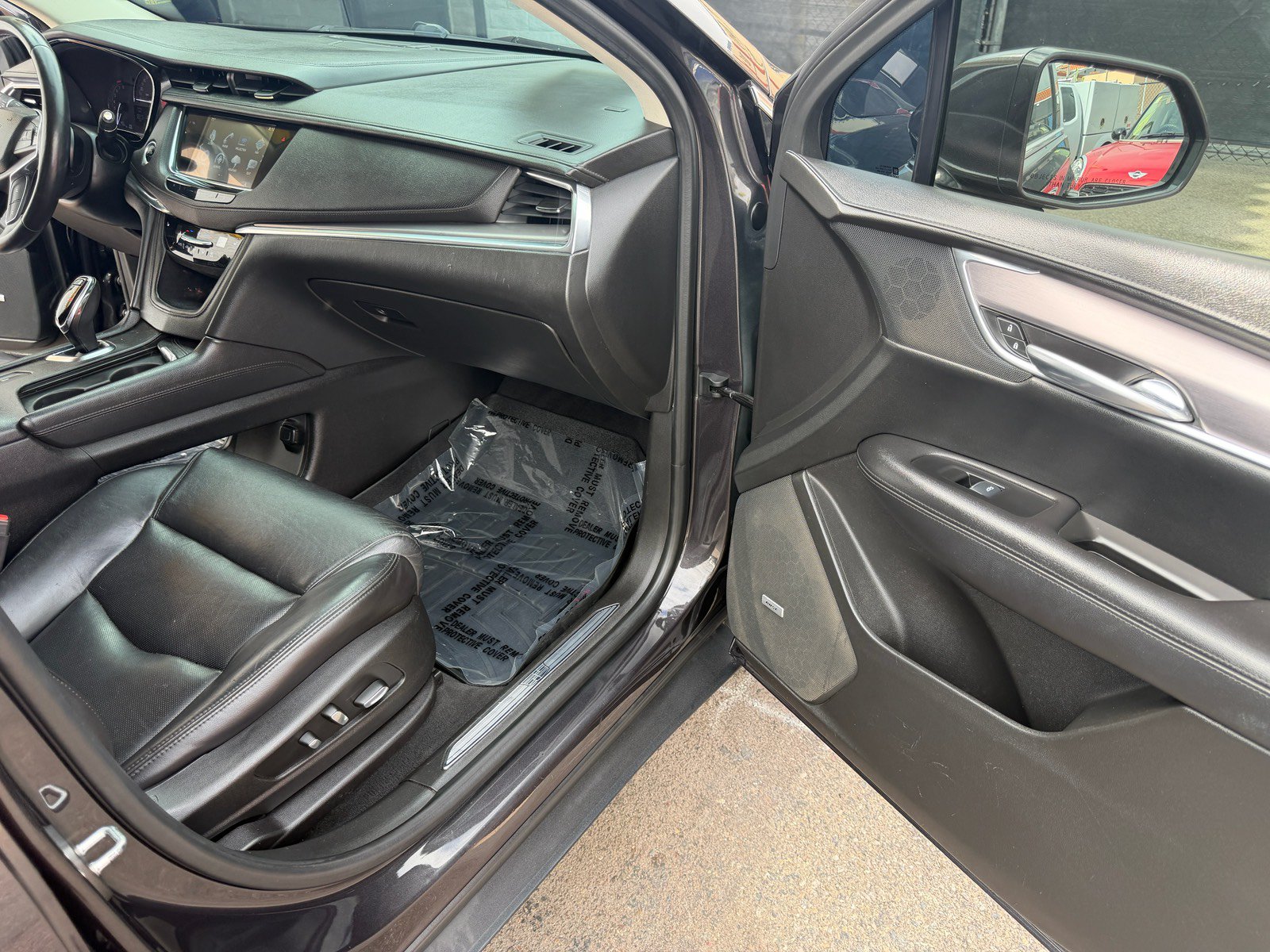 Used 2017 Cadillac XT5 Luxury FWD image 15