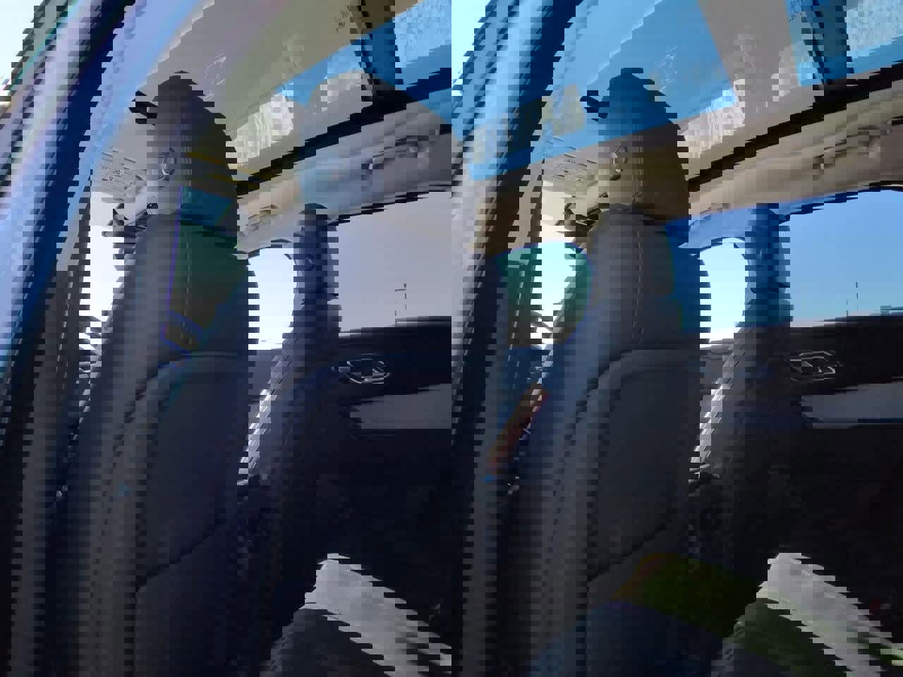 Used 2024 Land Rover Range Rover Velar S image 17