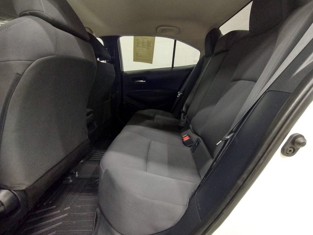 Used 2021 Toyota Corolla LE FWD image 33