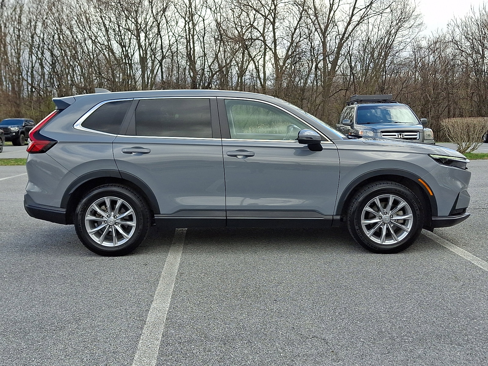 Used 2023 Honda CR-V EX-L image 7
