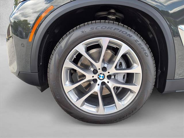 New 2026 BMW X5 xDrive40i w/ Climate Comfort Package AWD/4WD image 10