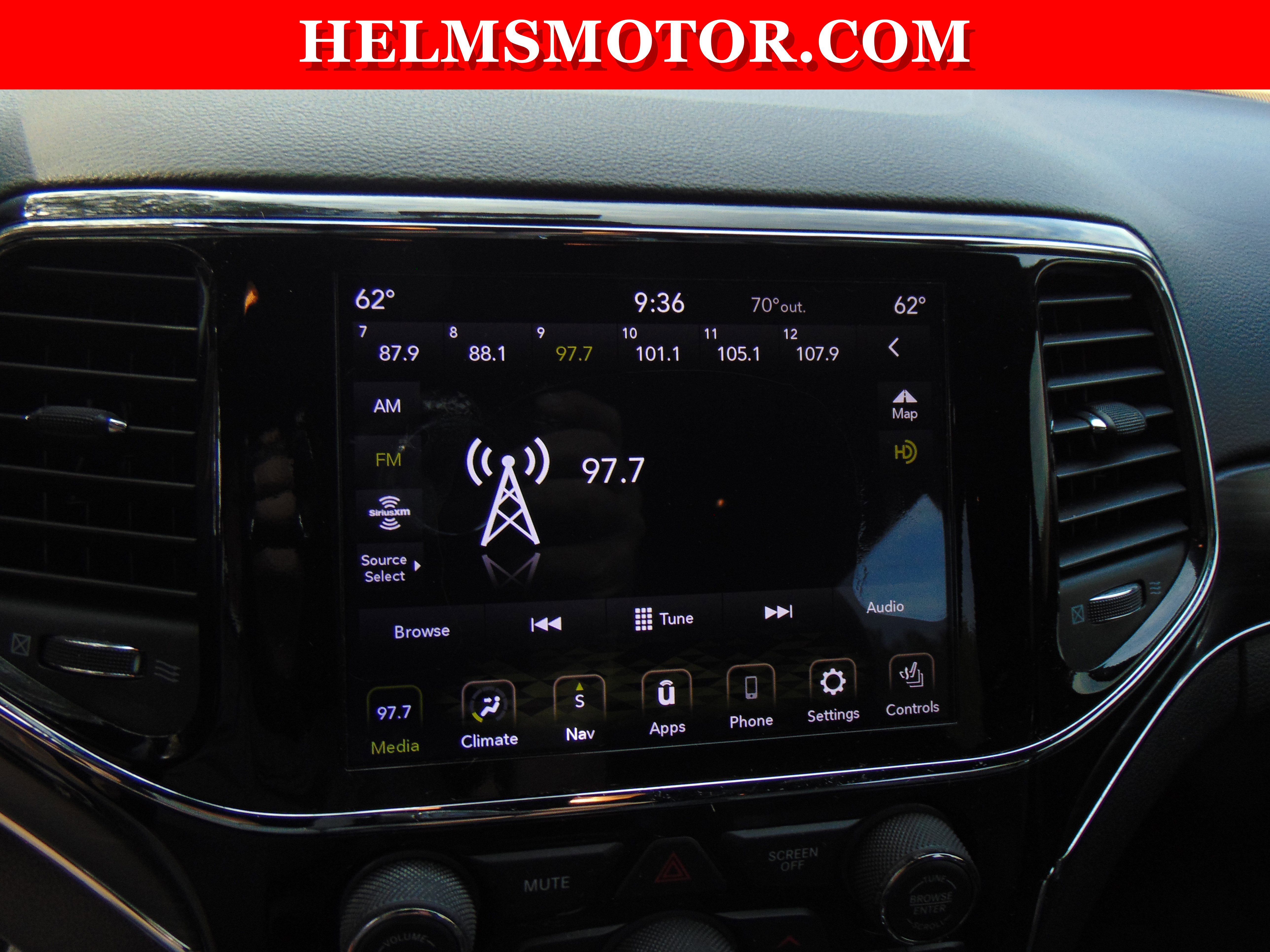 Used 2019 Jeep Grand Cherokee Limited image 24