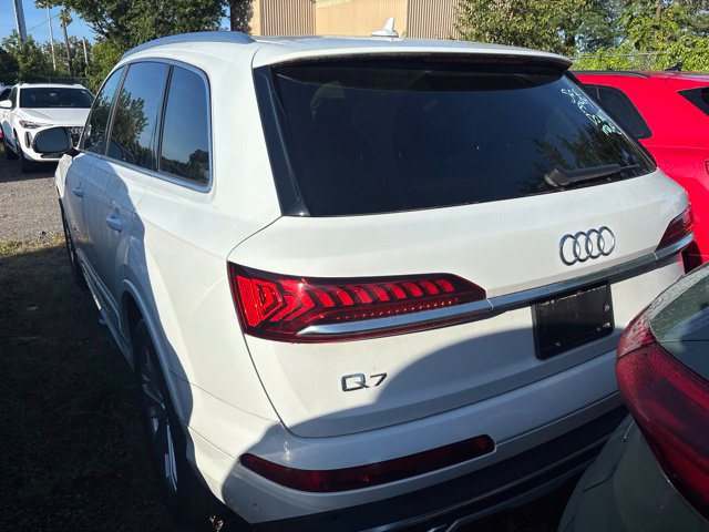 Used 2023 Audi Q7 3.0T Premium w/ Convenience Package AWD/4WD image 7