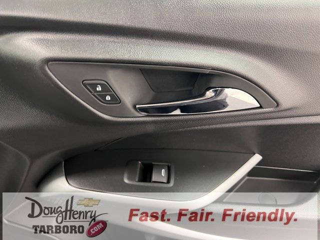 New 2026 Chevrolet Trax RS w/ Sunroof Package image 37