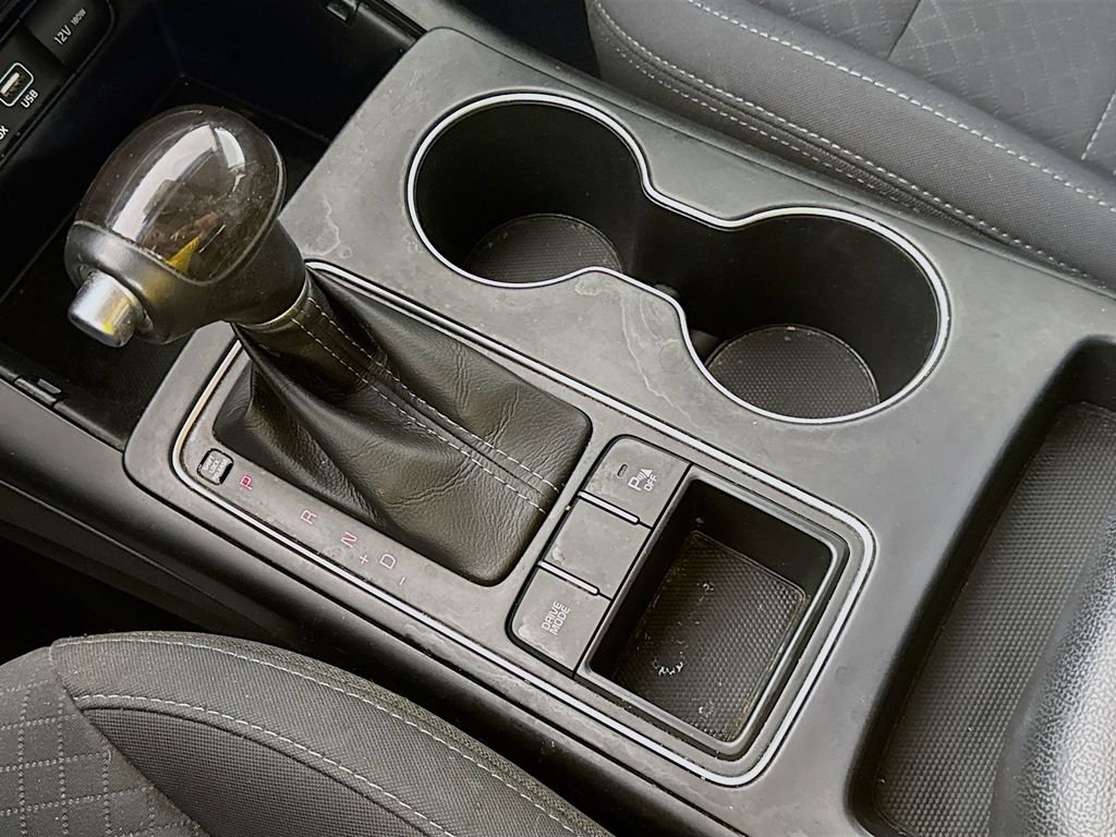 Used 2017 Kia Sorento LX w/ LX Convenience Package image 19