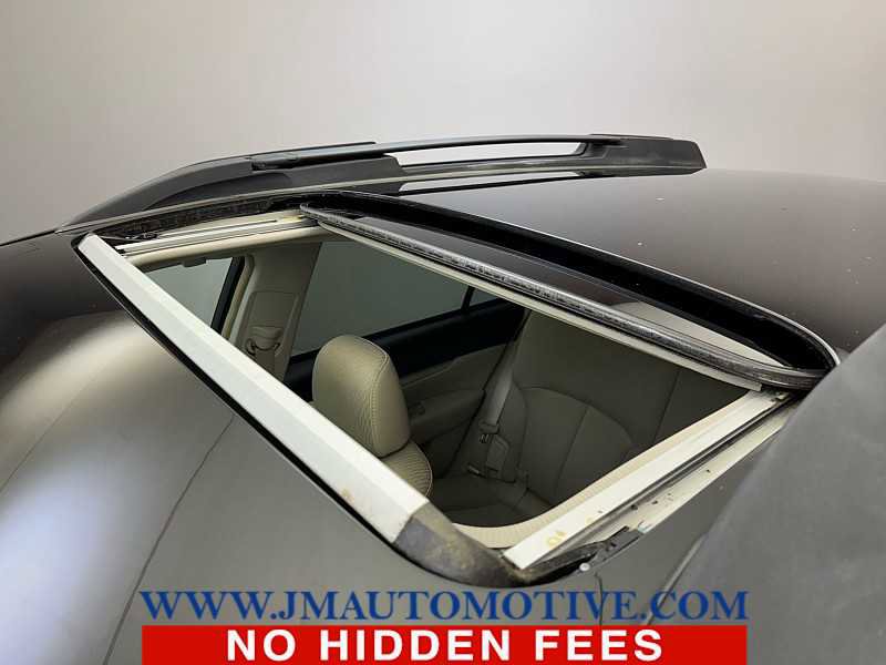 Used 2012 Subaru Outback 2.5i Premium AWD/4WD image 11