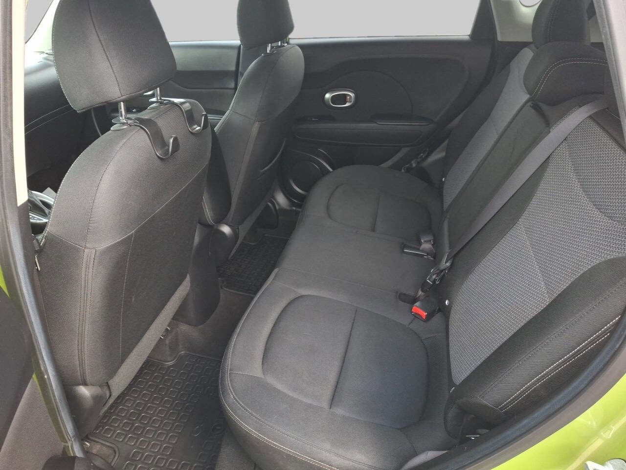Used 2017 Kia Soul + image 11