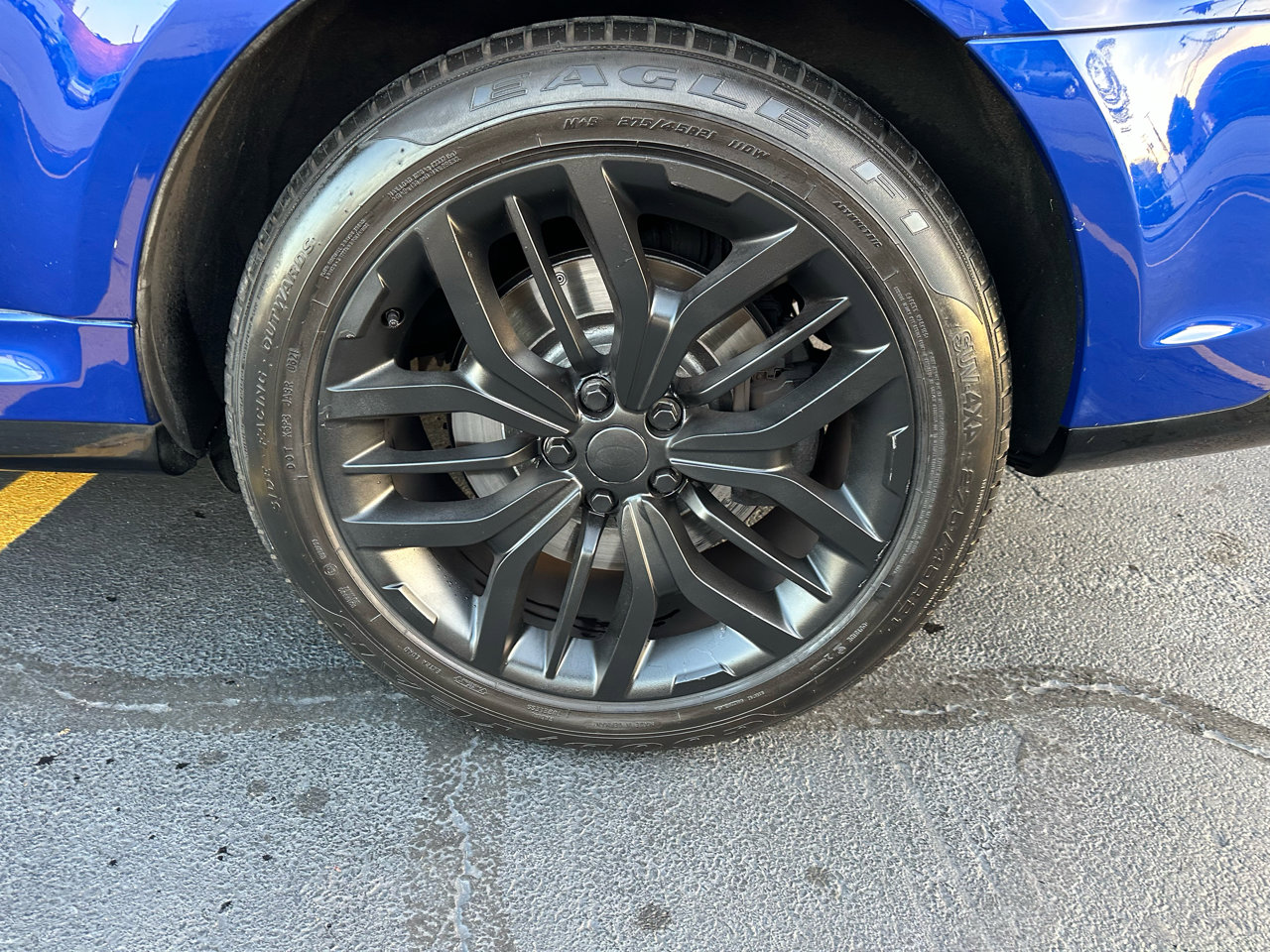 Used 2015 Land Rover Range Rover Sport SVR image 42