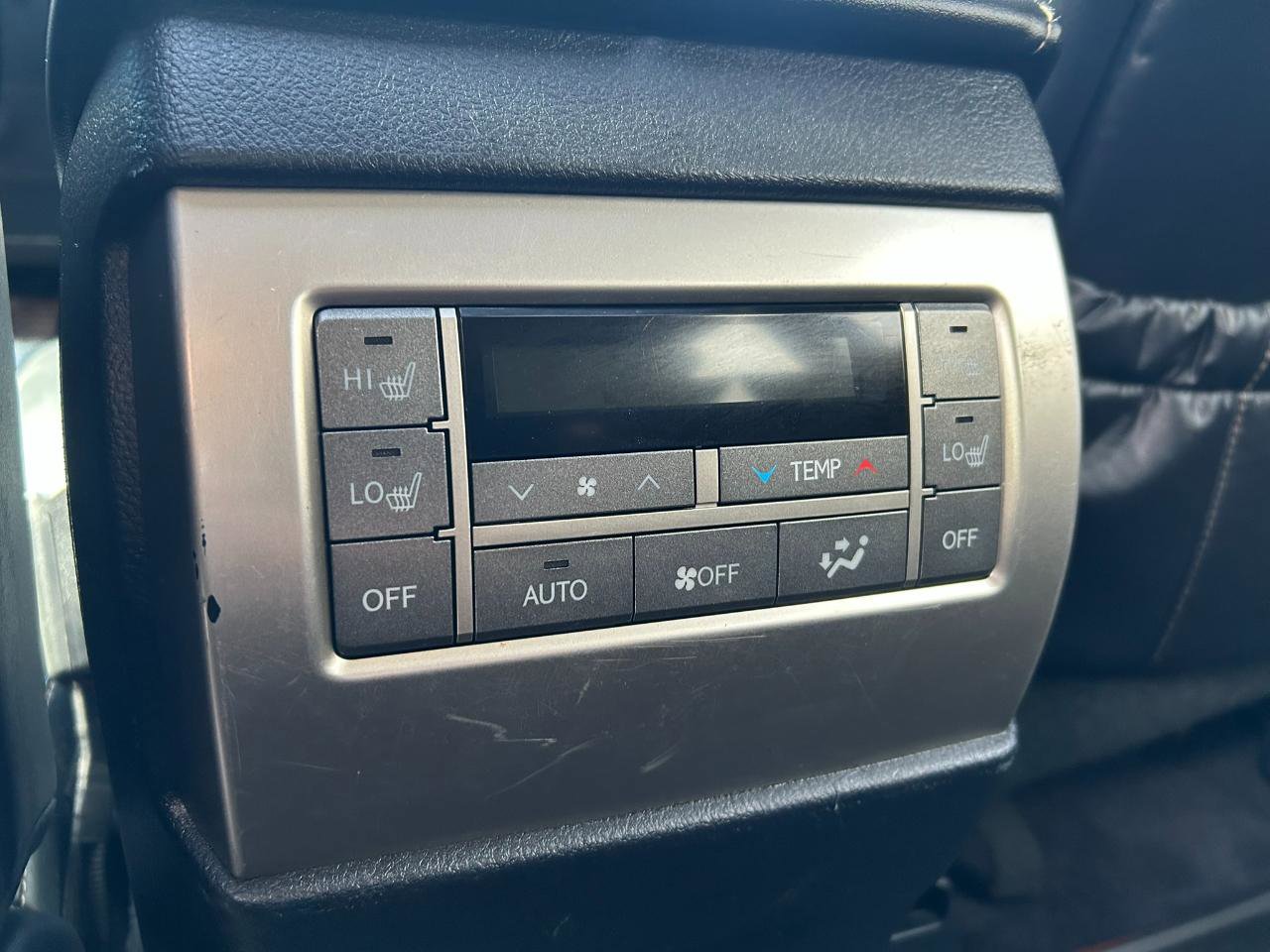 Used 2013 Lexus GX 460 Premium AWD/4WD image 17