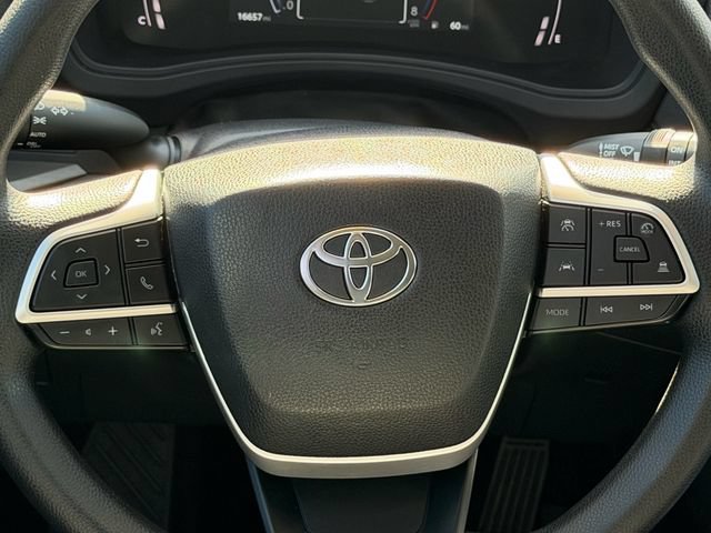 Certified 2025 Toyota Grand Highlander FWD image 14