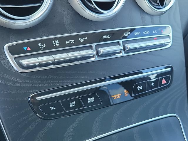 Used 2022 Mercedes-Benz GLC 300 w/ Premium Package Lite image 29