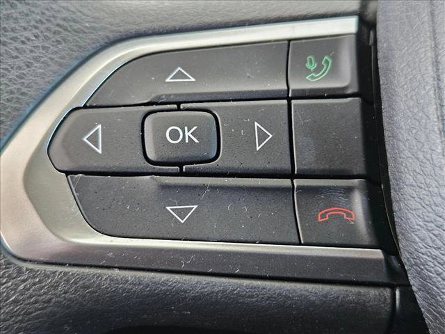 Used 2023 Jeep Compass Sport image 16